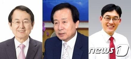 본문 이미지 - 왼쪽부터 김종식 더불어민주당 후보와 박홍률 무소속 후보, 여인두 정의당 후보/뉴스1 ⓒ 