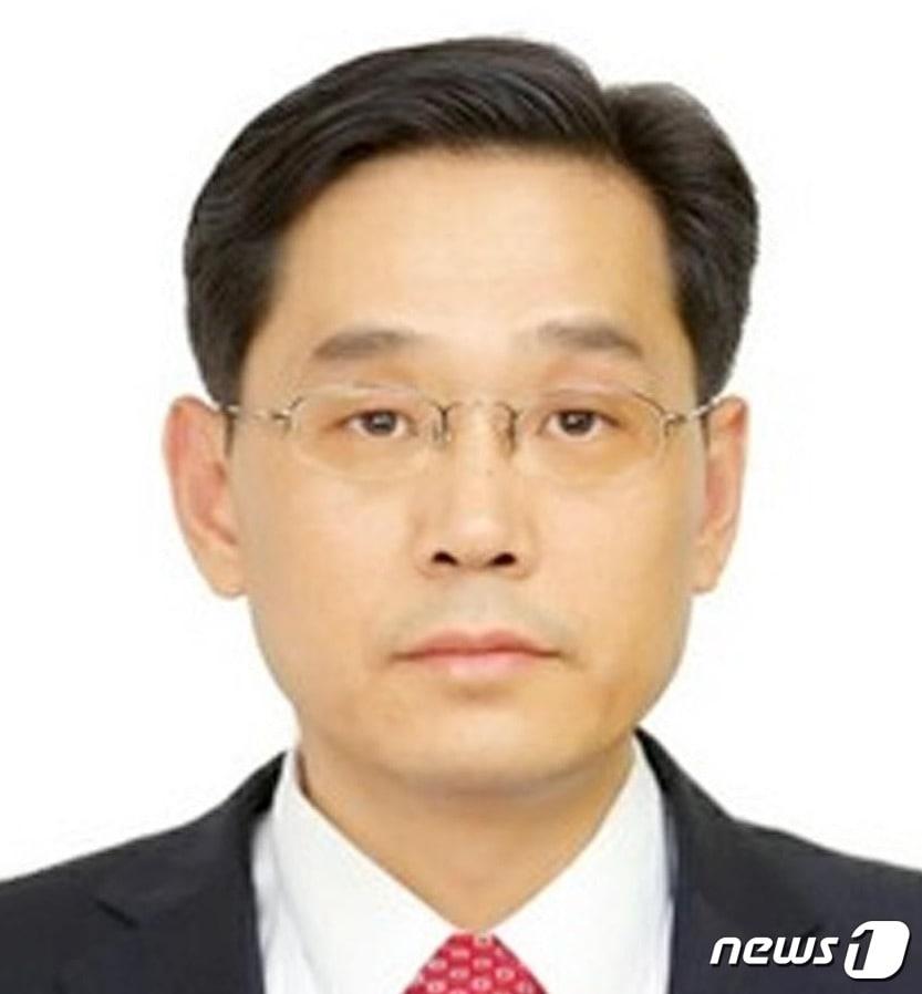 본문 이미지 - 윤석열 대통령이 13일 발표한 처·청장과 차관급 인선에서 통계청장에 임명된 한훈 기획재정부 차관보. (대통령실 제공) 2022.5.13/뉴스1