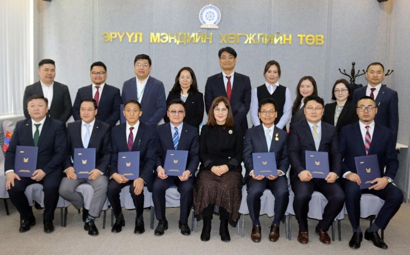 본문 이미지 - 순천향대서울병원이 지난 12일 몽골 울란바토르에서 몽골 6개 주요 국립병원과 업무협약을 맺었다.ⓒ 순천향대서울병원