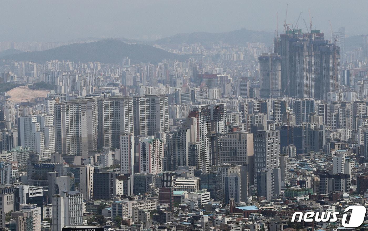 본문 이미지 - 서울 남산에서 바라본 아파트단지. (자료사진) /뉴스1 ⓒ News1 박세연 기자