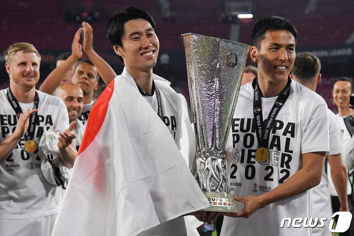 가마다(왼쪽)와 하세베 ⓒ AFP=뉴스1