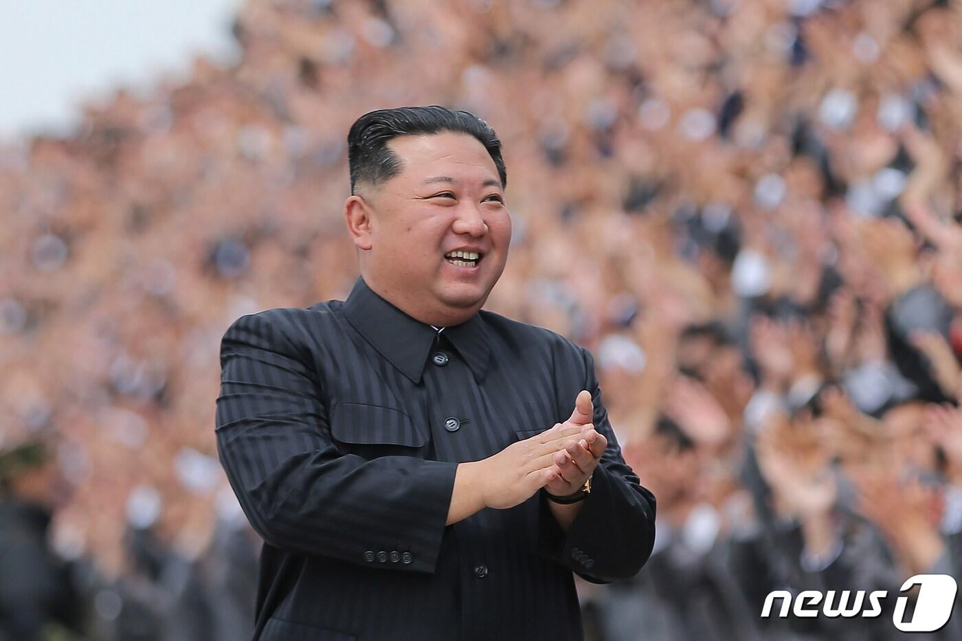 본문 이미지 - (평양 노동신문=뉴스1) = 김정은 북한 조선노동당 총비서. [국내에서만 사용가능. 재배포 금지. DB 금지. For Use Only in the Republic of Korea. Redistribution Prohibited] rodongphoto@news1.kr