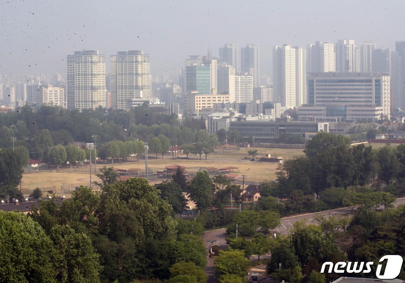서울 용산 대통령실일대와 공원 조성 부지 모습.  2022.5.23/뉴스1 ⓒ News1 송원영 기자