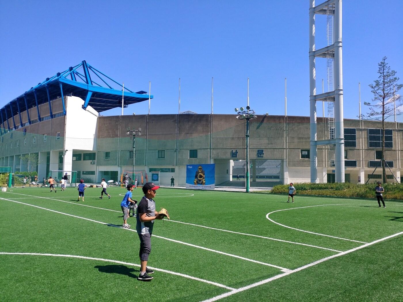 본문 이미지 - 목동 야구교실(서울시 제공).ⓒ 뉴스1
