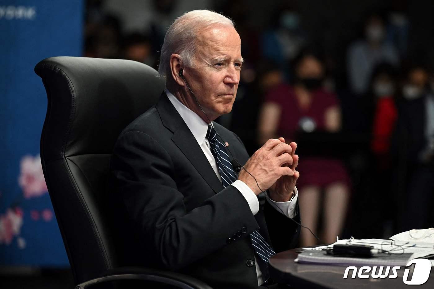 조 바이든 미국 대통령이 23일(현지시간) 도쿄 이즈미 가든 갤러리에서 화상으로 열린 인도·태평양 경제 프레임워크(IPEF) 출범식에 참석해 발언을 하고 있다. ⓒ AFP=뉴스1 ⓒ News1 우동명 기자