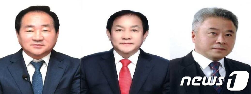 본문 이미지 - 오는 6월 1일 지방선거 강원 평창군수에 도전하는 더불어민주당 한왕기(맨 왼쪽) 후보와 국민의힘 심재국(가운데) 후보, 무소속 최호영 후보. (중앙선거관리위원회 제공) 2022.5.31/뉴스1 신관호 기자.