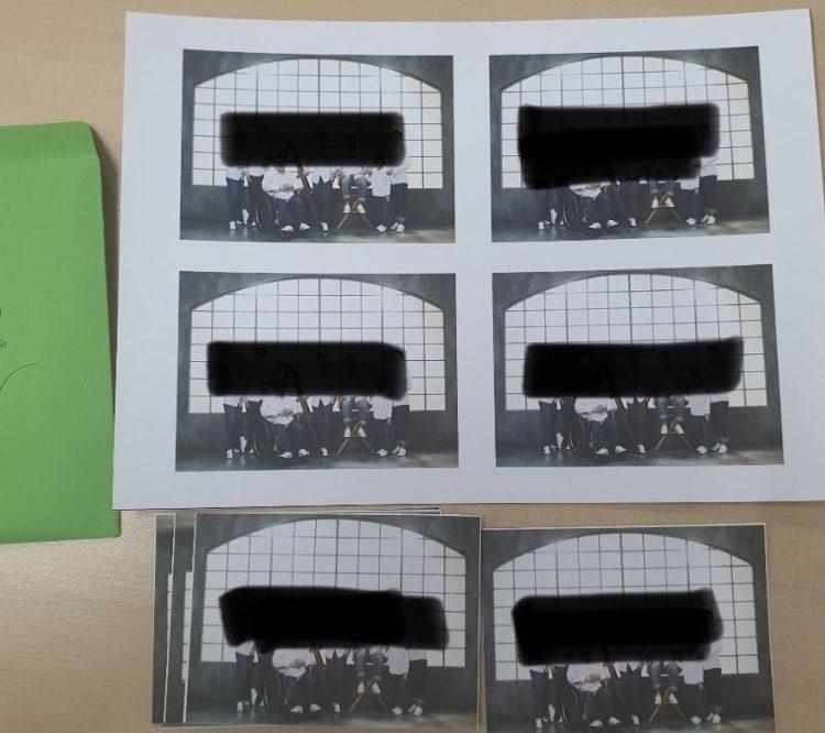 본문 이미지 - A씨 가족이 올해 2월 경기도 고양시 일산의 한 스튜디오 사진관에서 가족사진을 촬영한 뒤 받은 결과물 중 일부 (온라인 커뮤니티 '보배드림' 갈무리) ⓒ 뉴스1