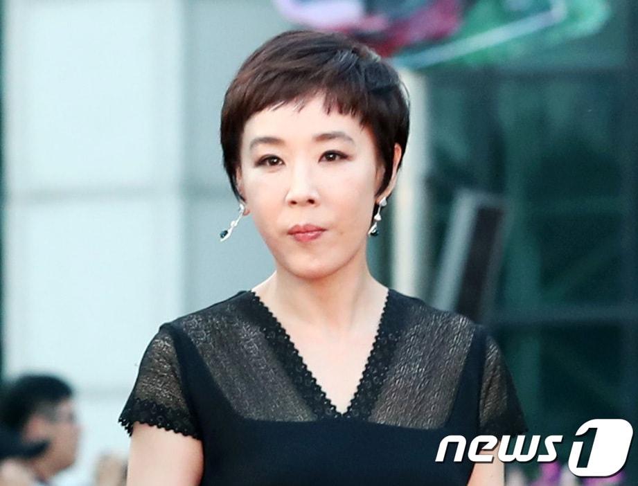 본문 이미지 - 영화배우 강수연 / 뉴스1 ⓒ 뉴스1 