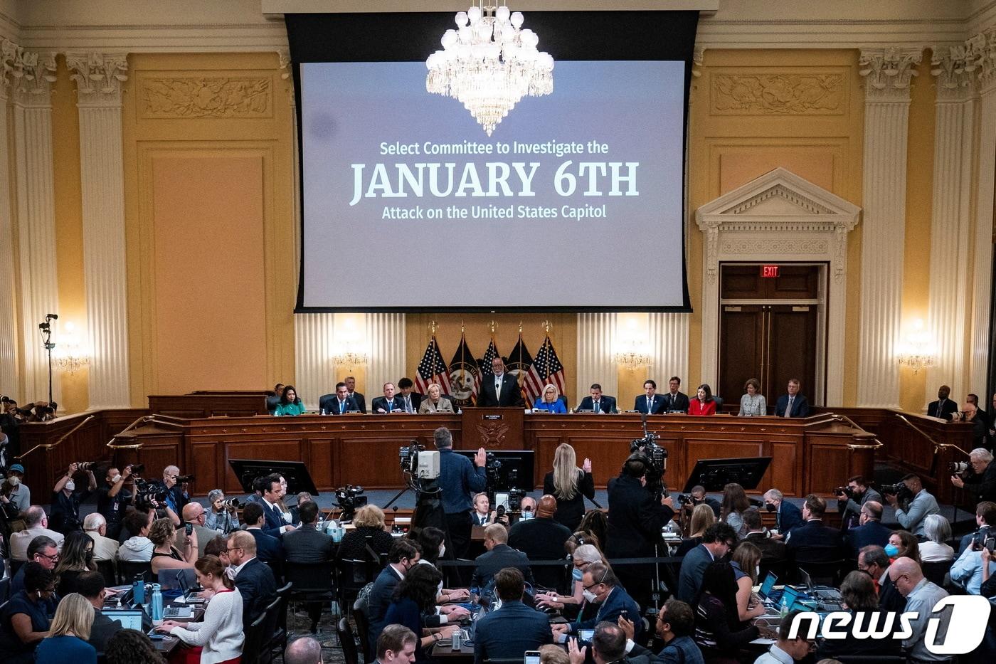 9일(현지시간) 미국 하원에서 지난해 1월6일 국회의사당에서 발생한 '의회 난입 및 폭동' 사태에 대한 공개 청문회가 열렸다. ⓒ 로이터=뉴스1 ⓒ News1 정윤영 기자