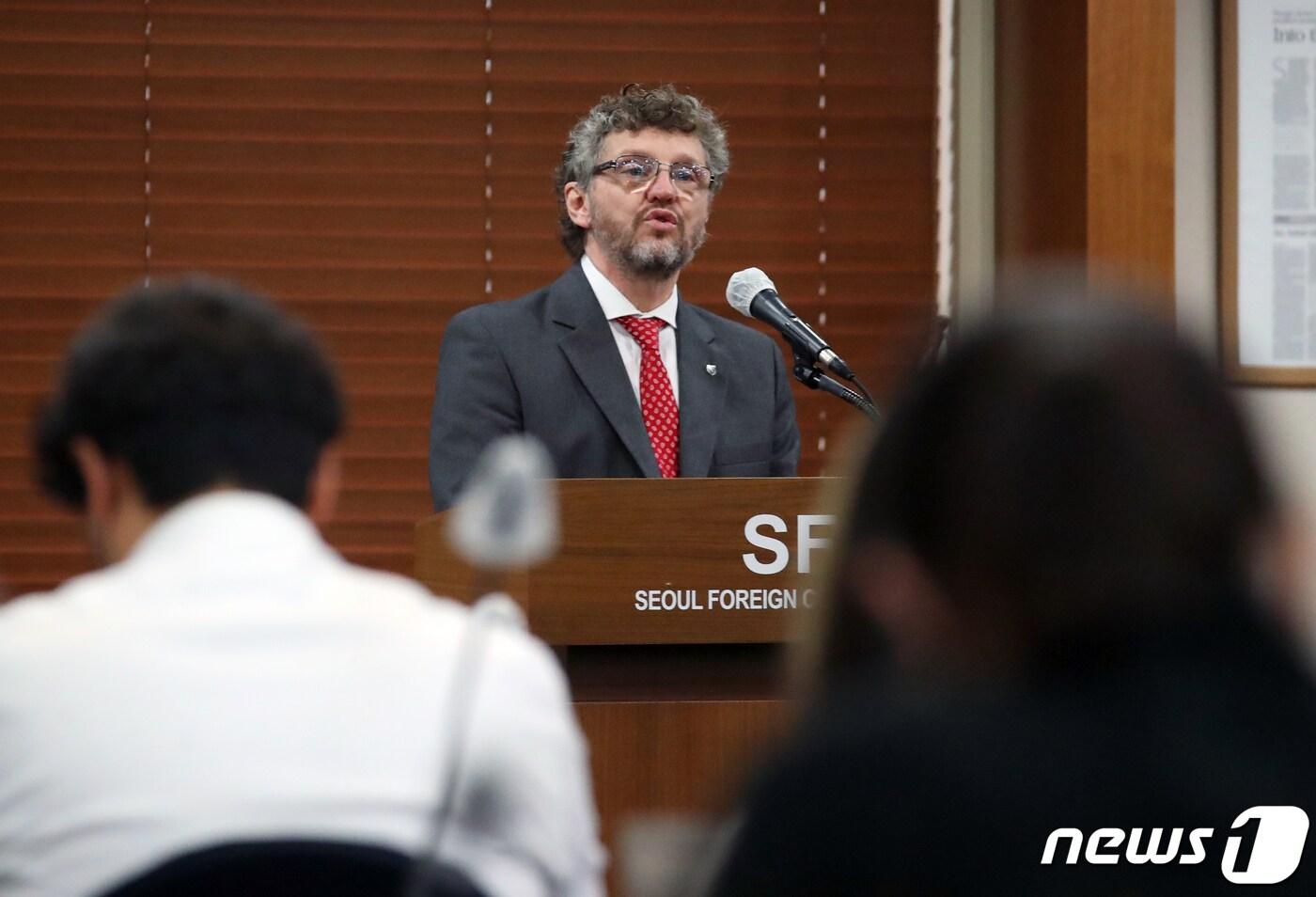 파비안 살비올리 유엔 인권이사회 진실·정의·배상·재발 방지 특별보고관이 지난해 6월15일 오전 서울 중구 프레스센터 외신기자클럽에서 한국 방문 조사 결과에 대한 기자회견을 하고 있다.2022.6.15/뉴스1 ⓒ News1 송원영 기자