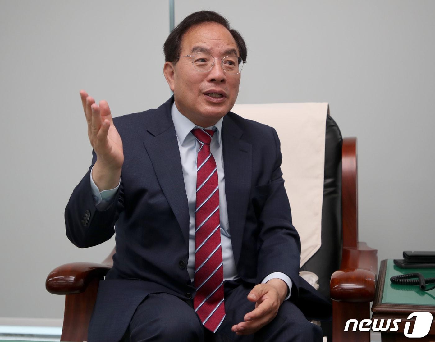 본문 이미지 - 하윤수 부산시교육감  ⓒ News1 DB