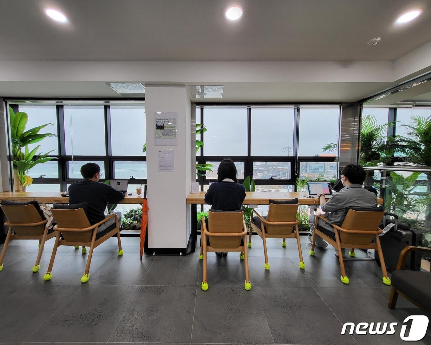 본문 이미지 - 제주시 구좌읍 질그랭이센터 공유오피스(세화마을협동조합 제공)ⓒ 뉴스1