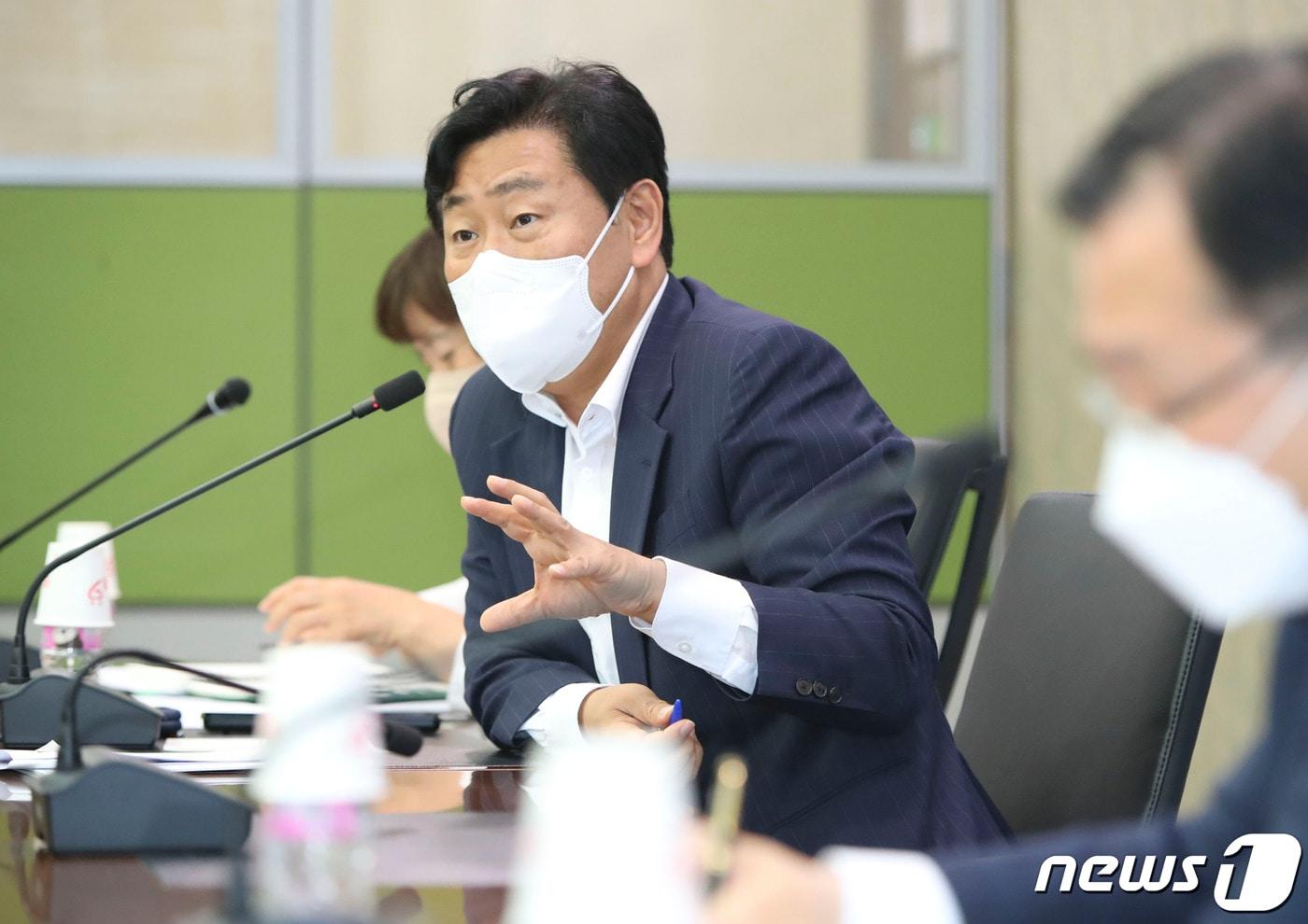 본문 이미지 - 김관영 전북도지사 당선인은 22일 새만금개발청과 새만금개발공사를 잇따라 방문해 새만금 사업의 성공적인 추진을 위한 주요 정책을 논의했다.(전북도지사직 인수위원회 제공)2022.6.22/ⓒ 뉴스1