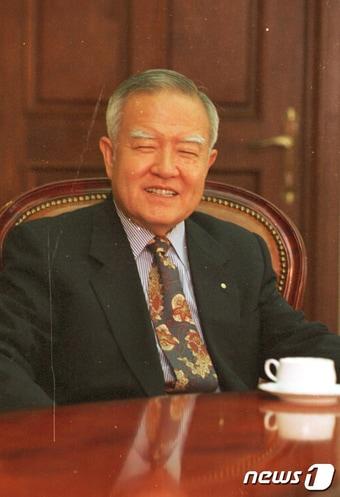 본문 이미지 - 조순 전 경제부총리가 23일 별세했다(서울시 제공). 2022.6.23/뉴스1