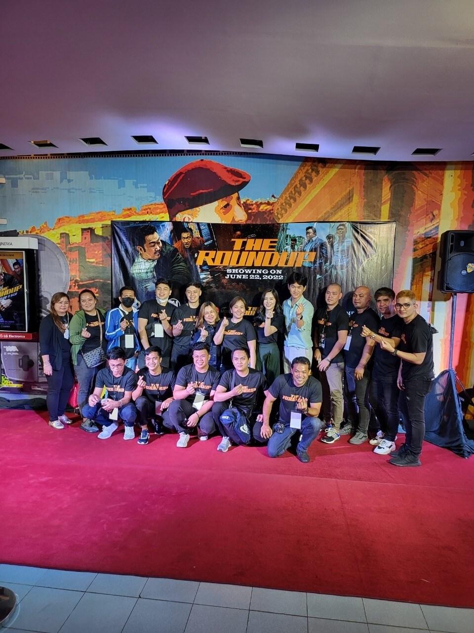 본문 이미지 - '범죄도시2' 필리핀 프리미어 / 라온컴퍼니플러스 제공 ⓒ 뉴스1