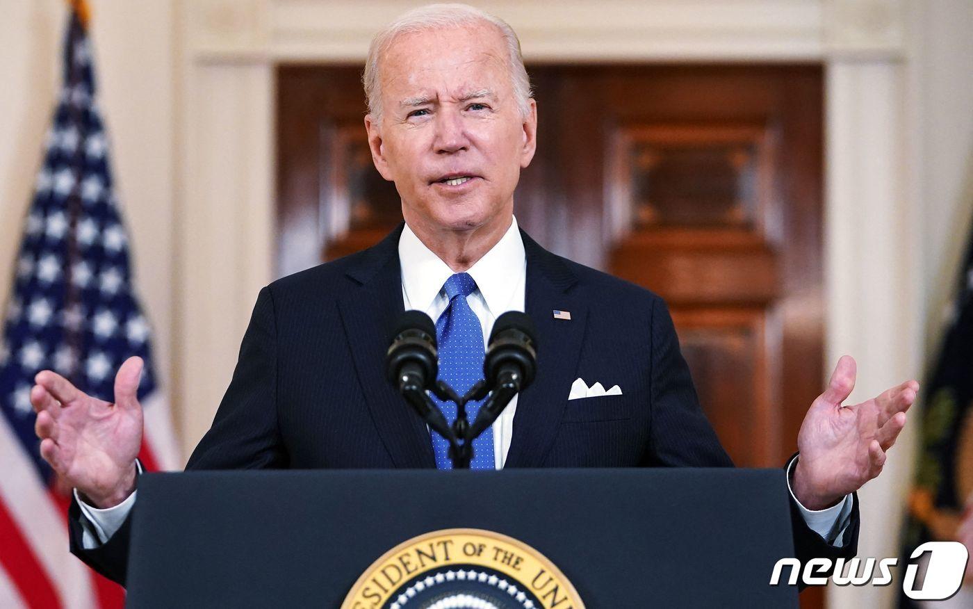 조 바이든 미국 대통령이 2022년 6월24일(현지시간) 워싱턴DC 백악관에서 연방대법원이 낙태합법화의 길을 연 '로 대 웨이드' 판결을 폐기한 것과 관련한 연설을 하고 있다. ⓒ AFP=뉴스1 ⓒ News1 김현 특파원