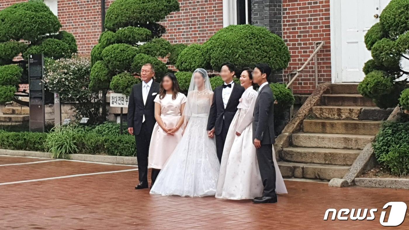정의선 현대자동차 그룹 회장(가장 왼쪽) 장녀 결혼식. ⓒ 뉴스1 이형진 기자
