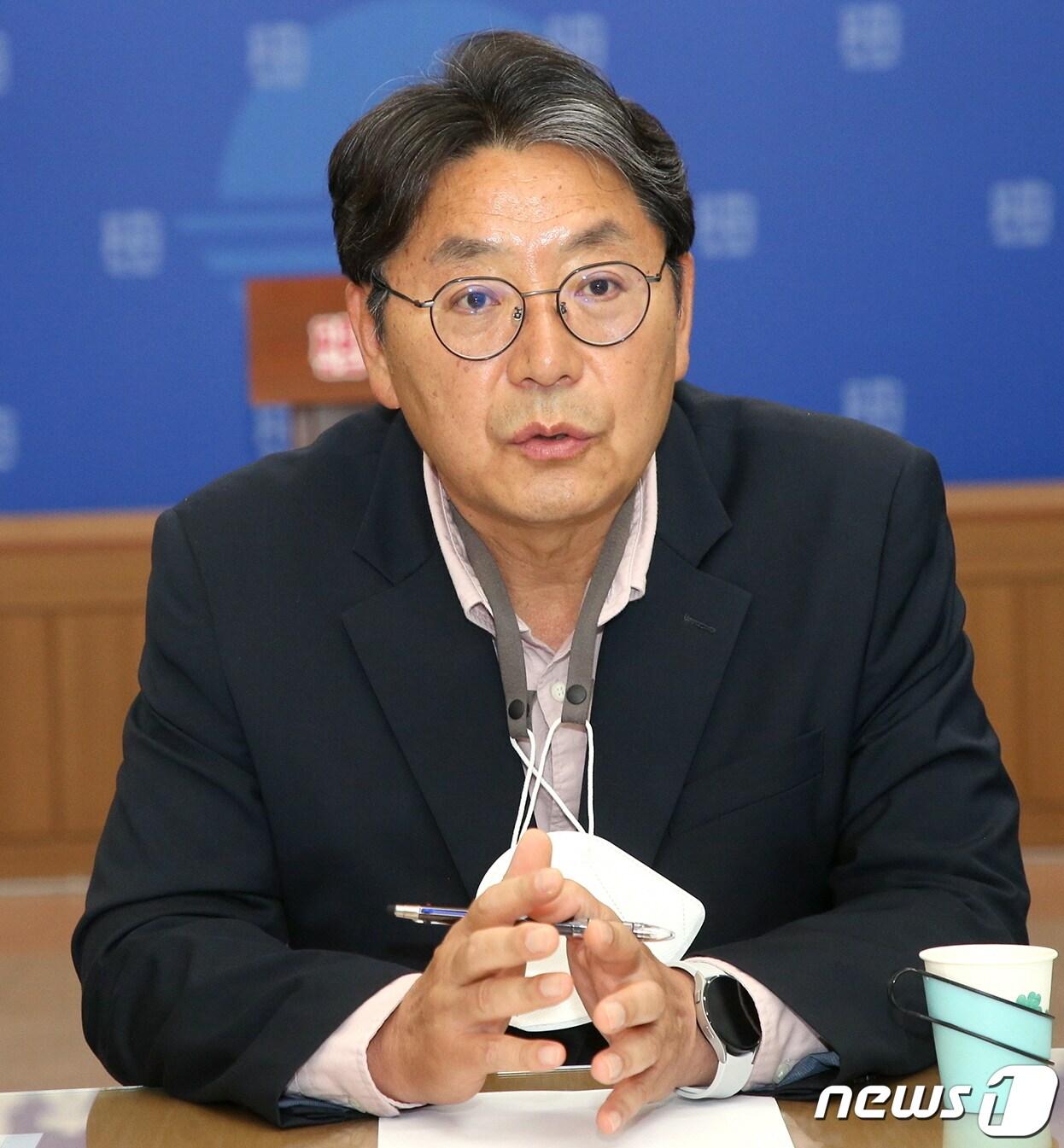 본문 이미지 - 홍태용 김해시장이 김해시정 운영 방안과 포부를 밝히고 있다. ⓒ 뉴스1
