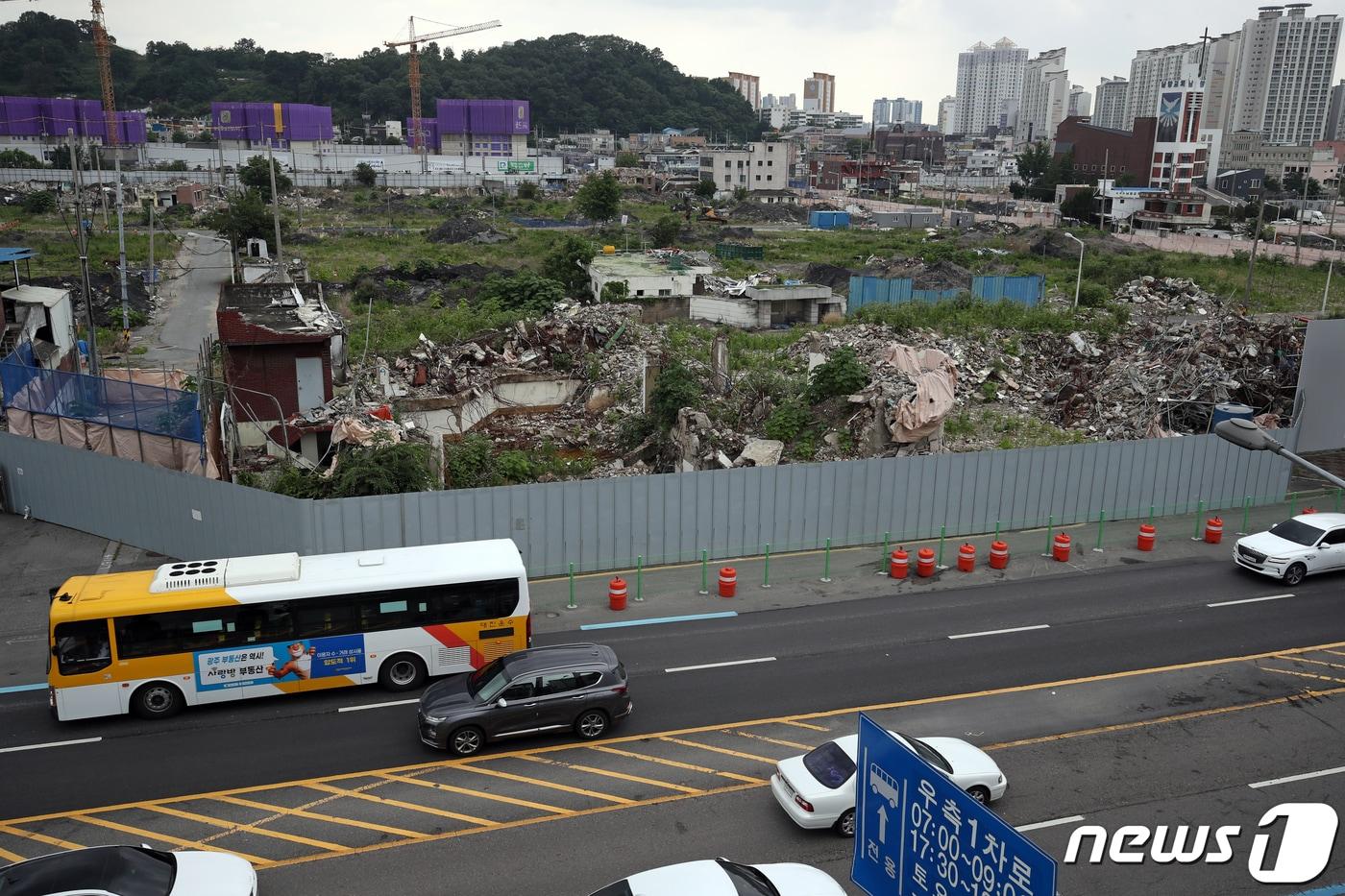 &#39;학동 붕괴 참사&#39; 1주기를 하루 앞둔 지난 2022년 6월 8일 광주 동구 학동4구역 재개발공사 현장의 모습. &#40;자료사진&#41;/뉴스1 ⓒ News1