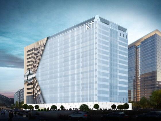 본문 이미지 - 현재 리모델링 공사 중인 서울 종로구 광화문 KT 웨스트(WEST) 사옥 모습. (KT 제공)