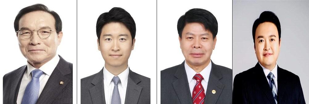 본문 이미지 - 김중로 전 국회의원, 류제화 변호사, 이성용 전 국민의힘 시당 부위원장, 최석 전 시당 대변인. (왼쪽부터)ⓒ 뉴스1
