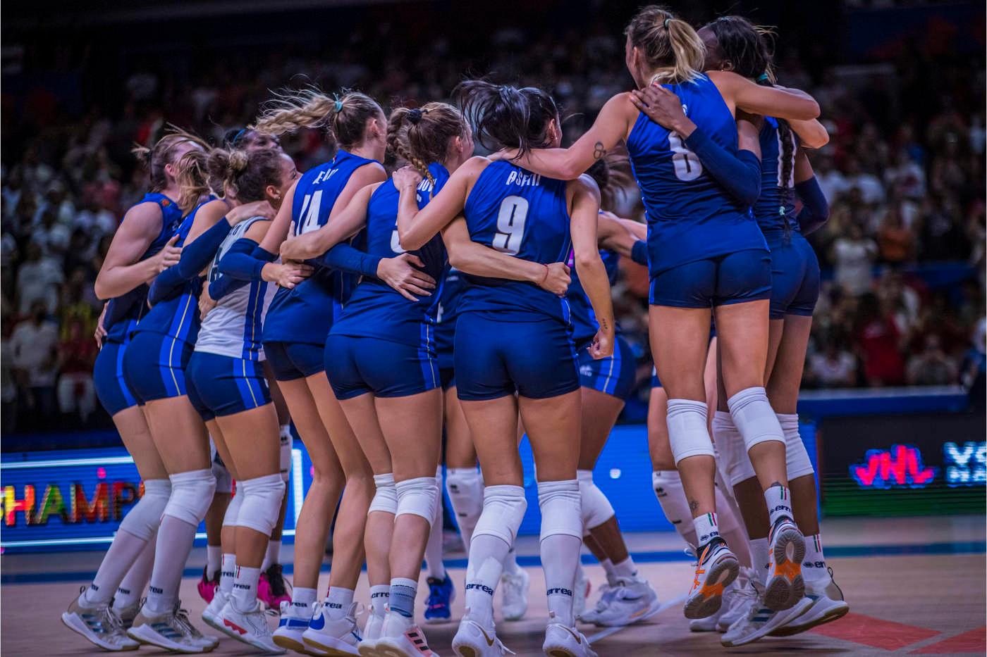 본문 이미지 - 2022 VNL 정상에 오른 이탈리아 (VNL 홈페이지 캡처) ⓒ 뉴스1