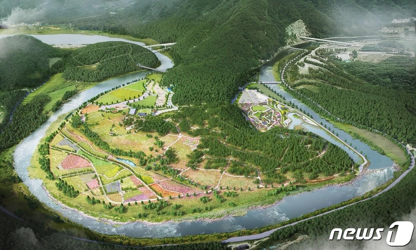 전북 정읍시 산내면 구절초 테마공원이 전라북도 제 1호 ‘지방 정원’으로 등록됐다.  산내면 구절초 테마공원 전경.ⓒ 뉴스1