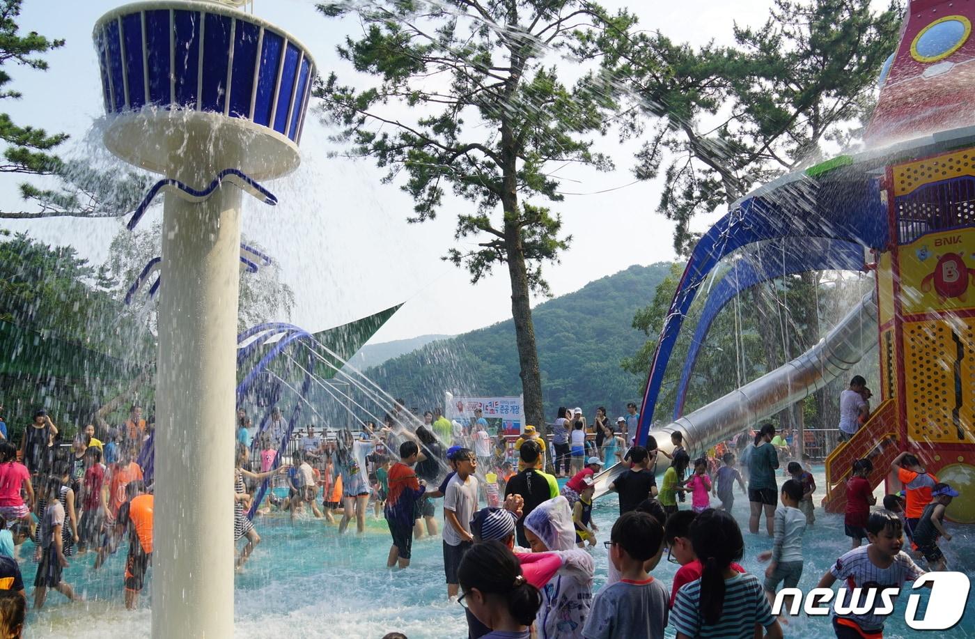 본문 이미지 - 부산 어린이대공원 키드키득 파크 물놀이장 전경(부산시설공단 제공)ⓒ 뉴스1