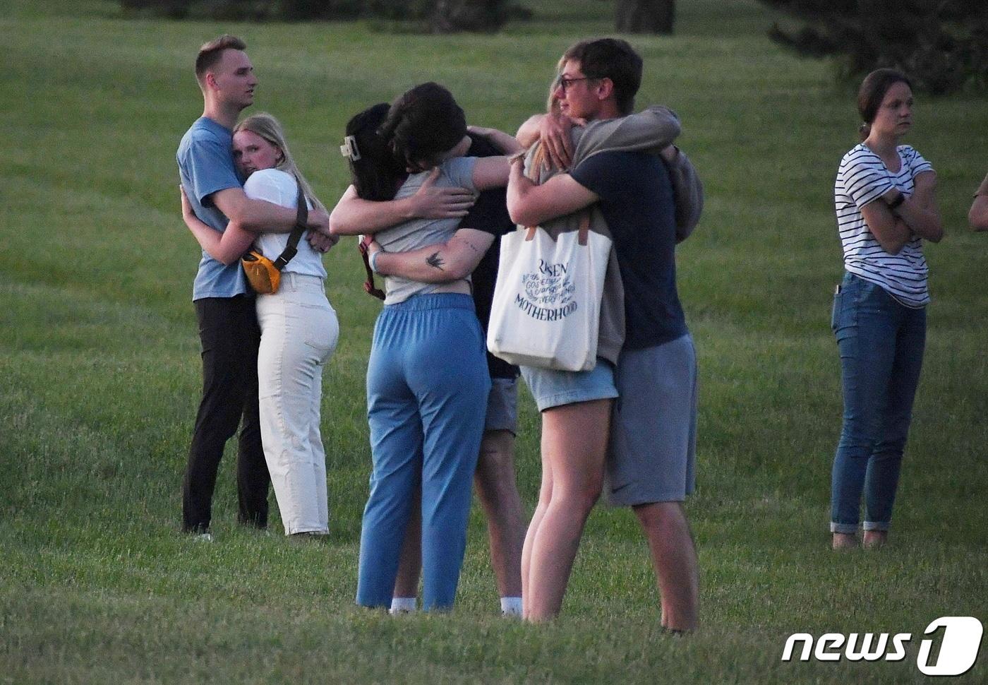 본문 이미지 - 미국 아이오와주의 한 캠핑장에서 한 가족이 9살의 어린 아들만을 남겨둔 채 모두 사망했다. 이날 하필 공원을 찾은 가족은 무차별 공격의 희생양이 돼야 했다. ⓒ 로이터=뉴스1 ⓒ News1 이서영 기자