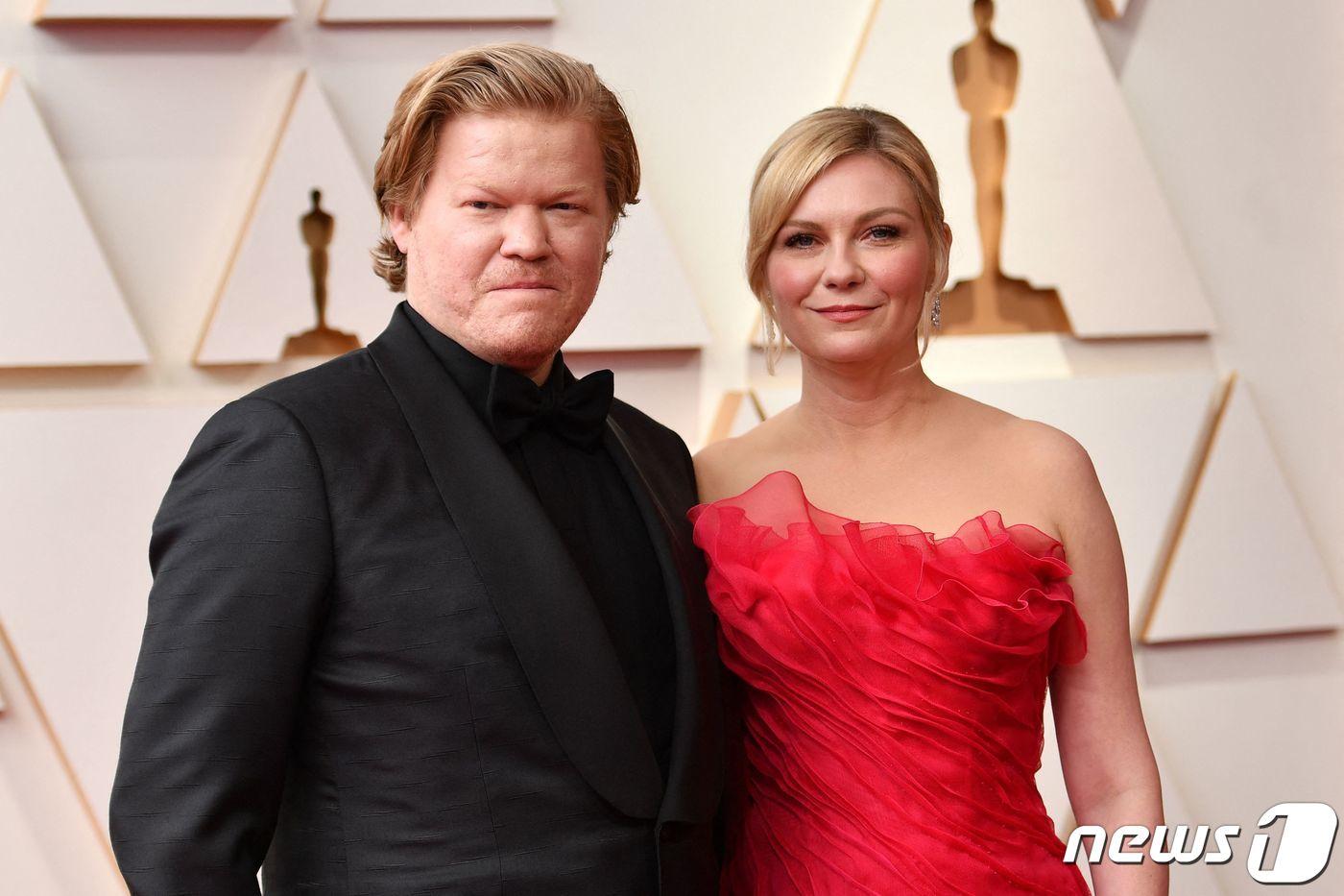  제시 플레먼스(왼)와 저스틴 던스트ⓒ AFP=뉴스1