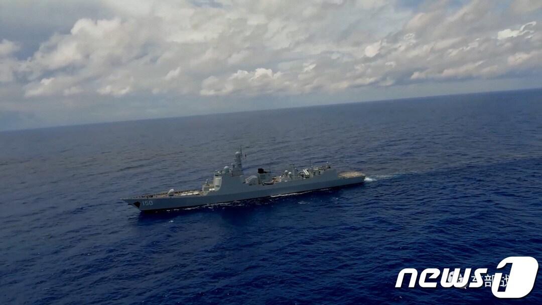 본문 이미지 - 2022년 8월 중국군이 대만 해협에서 군사훈련을 실시하는 모습. ⓒ 로이터=뉴스1 ⓒ News1 정윤영 기자