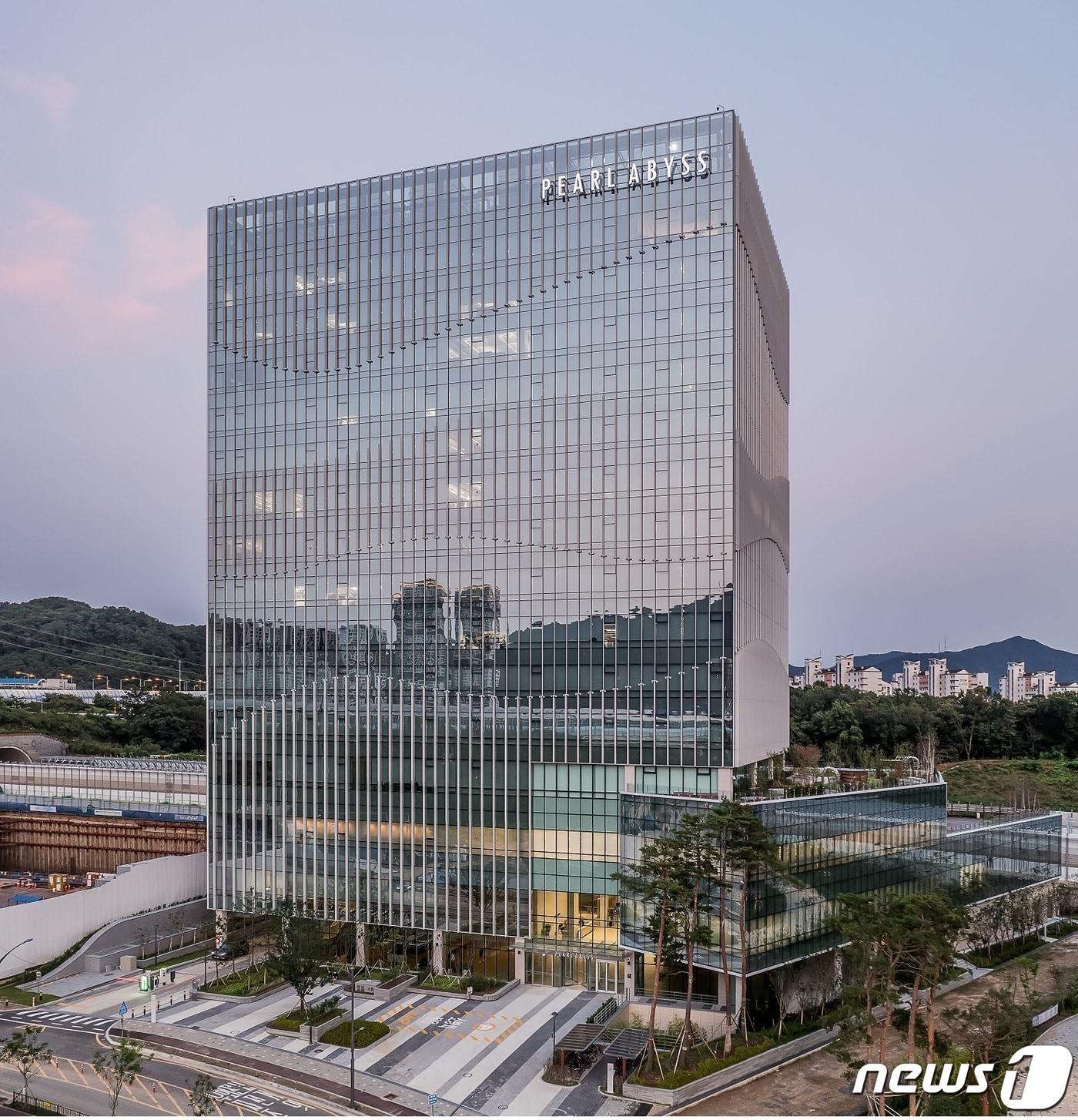 본문 이미지 - 펄어비스 과천 신사옥 '홈 원'(펄어비스 제공)