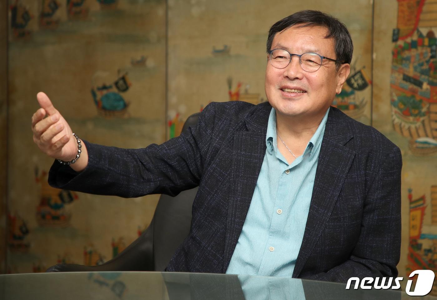 본문 이미지 - 김태만 국립해양박물관장이 12일 부산 영도구 국립해양박물관에서 뉴스1과 인터뷰를 하고 있다. 2022.8.12/뉴스1 ⓒ News1 김영훈 기자