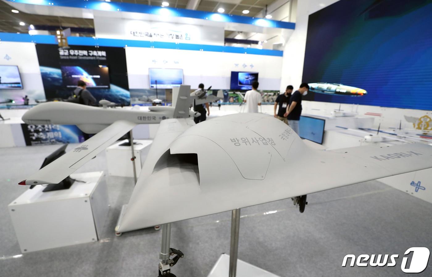 저피탐 무인항공기 및 중고도 무인정찰기(MUAV) 모형. 2022.8.17/뉴스1 ⓒ News1 구윤성 기자