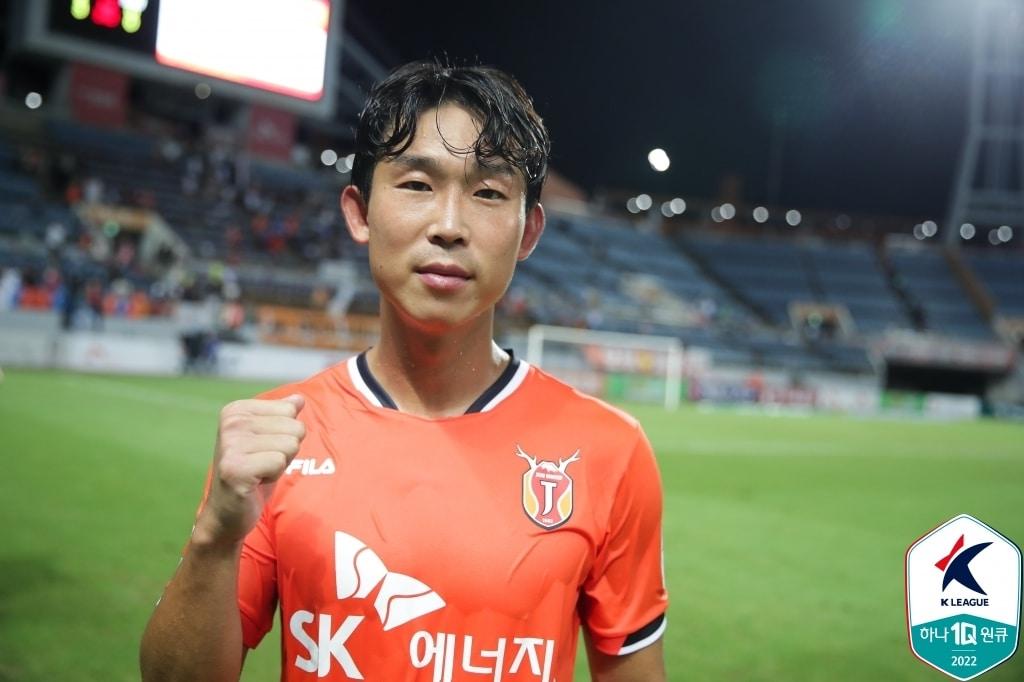 본문 이미지 - 제주 유나이티드의 윤빛가람(한국프로축구연맹 제공) 