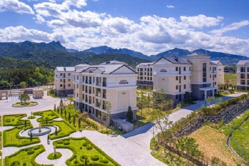 본문 이미지 - 테라스하우스 속초 테르바움 전경 (소학타운개발 제공)