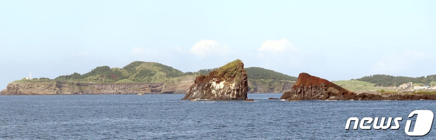 제주 서귀포시 송악산과 형제섬. 2022.8.22/뉴스1 ⓒ News1 