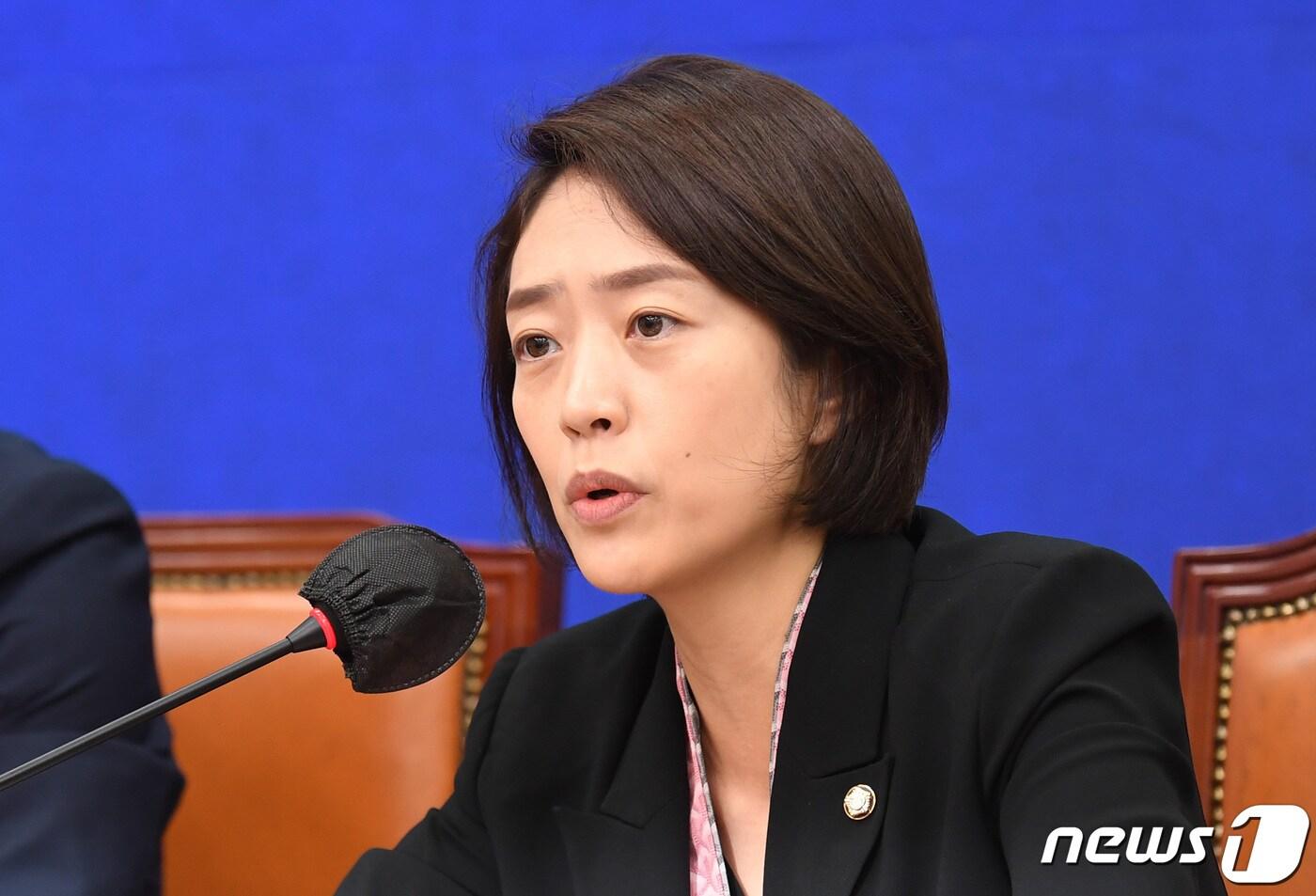 본문 이미지 - 고민정 더불어민주당 최고위원이 29일 오전 서울 여의도 국회에서 열린 최고위원회의에서 발언을 하고 있다. (공동취재) 2022.8.29/뉴스1 ⓒ News1 이재명 기자