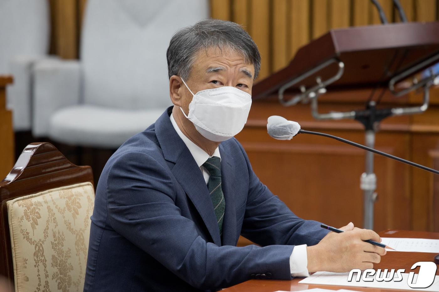 본문 이미지 - 오석준 대법관 후보자가 29일 오전 서울 여의도 국회에서 열린 인사청문회에서 의원 질의에 답하고 있다. (공동취재) 2022.8.29/뉴스1 ⓒ News1 유승관 기자