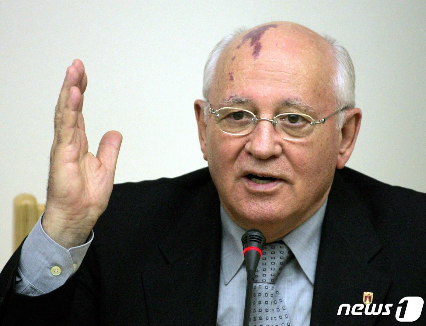 본문 이미지 - 30일 사망한 미하일 고르바초프 소련 대통령. 이마의 반점이 트레이드마크였다. 한반도 지형을 닮았다는 이유로 한국에서도 크게 화제가 됐었다. ⓒ 로이터=뉴스1 ⓒ News1 박형기 기자