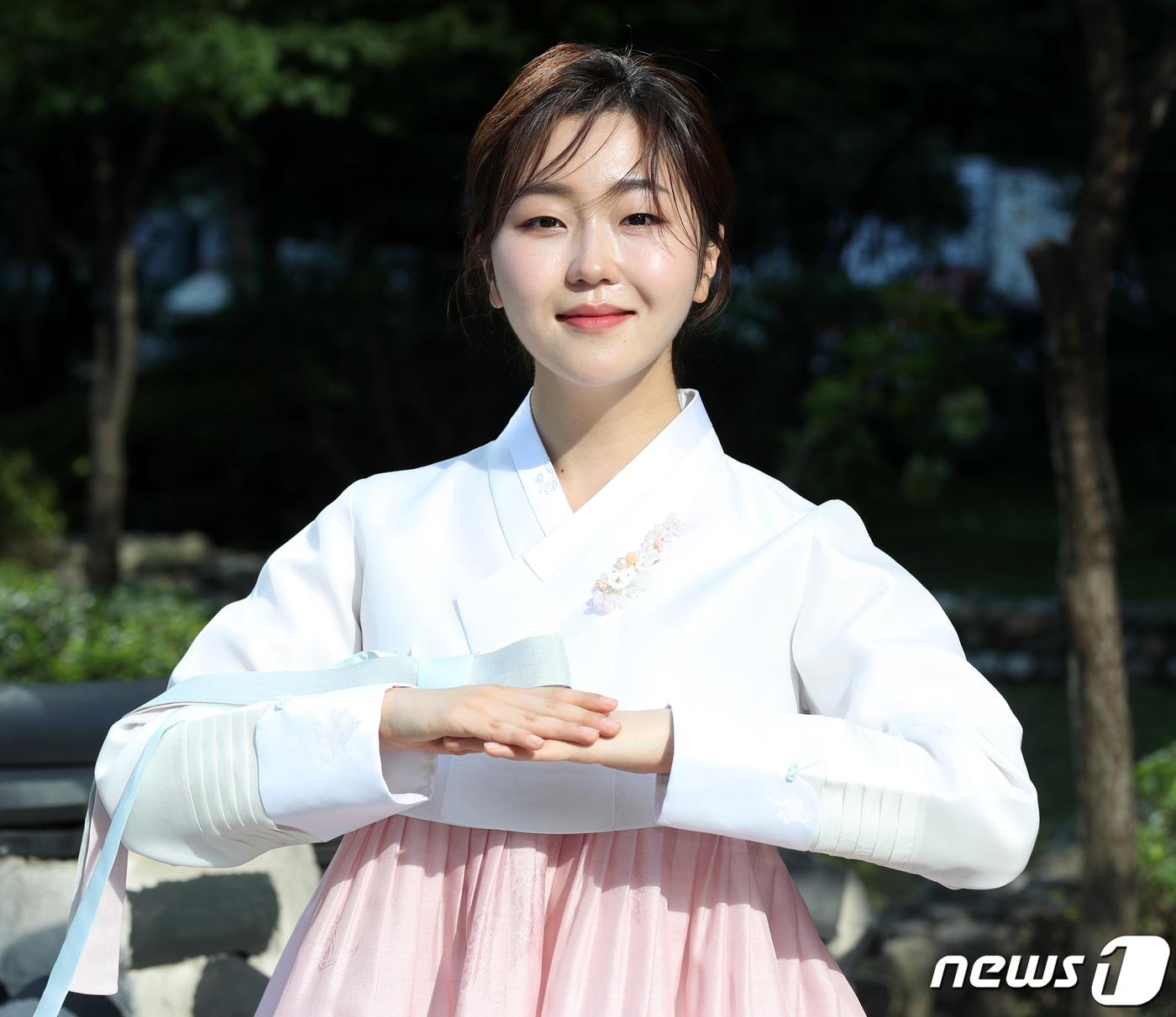 본문 이미지 - 배우 서혜원이 1일 오후 서울 종로구 종로홍보관에서 뉴스1과의 인터뷰에 앞서 포즈를 취하고 있다. 2022.9.1/뉴스1 ⓒ News1 김진환 기자