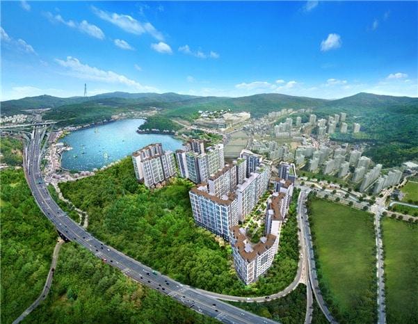 본문 이미지 - 백운호수 푸르지오 숲속의 아침 조감도(엠디엠 제공)