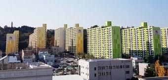 본문 이미지 -  광양 중마2차 사랑으로 부영 임대 아파트 전경. /부영그룹 제공