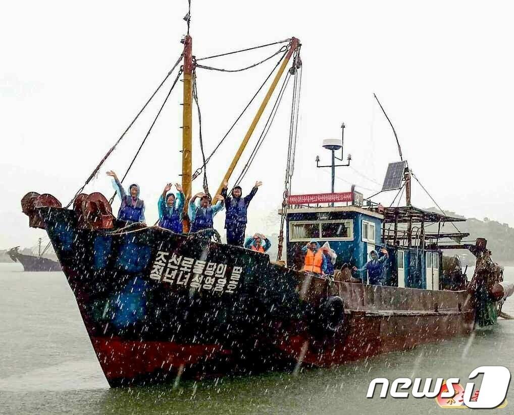 본문 이미지 - (평양 노동신문=뉴스1) = (사진은 기사 내용과 무관함) [국내에서만 사용가능. 재배포 금지. DB 금지. For Use Only in the Republic of Korea. Redistribution Prohibited] rodongphoto@news1.kr