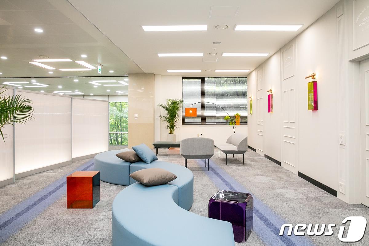 본문 이미지 - 숙명여대 중앙도서관 이경순 홀의 모습.(숙명여대 제공)