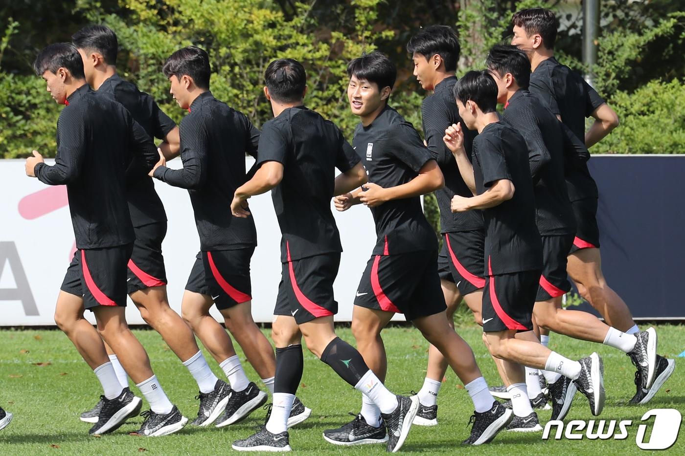 대한민국 축구대표팀이 20일 오전 경기 파주 국가대표 트레이닝센터(NFC)에서 훈련을 하고 있다.  2022.9.20/뉴스1 ⓒ News1 이광호 기자