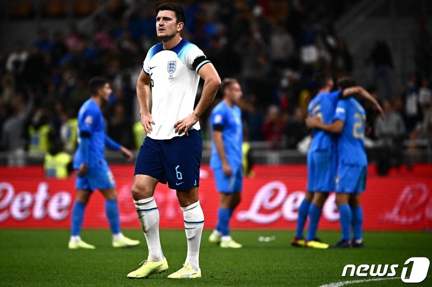 이탈리아에 패한 뒤 좌절한 수비수 매과이어 ⓒ AFP=뉴스1