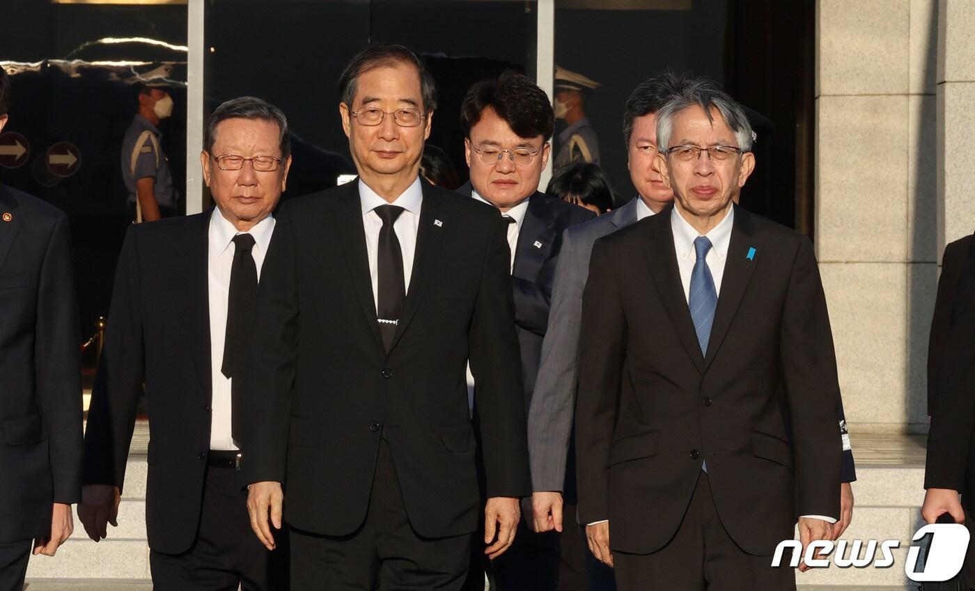 본문 이미지 - 한덕수 국무총리(앞줄 왼쪽). 2022.9.27/뉴스1 ⓒ News1 박지혜 기자