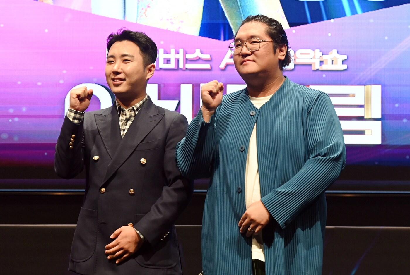 본문 이미지 - 홍동명 CIPO(왼쪽), 최용호 CHO/ 사진제공=갤럭시코퍼레이션