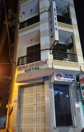 본문 이미지 - 피해자가 촬영한 폐업한 베트남 나트랑 호텔 사진(사진 네이트 판 갈무리)